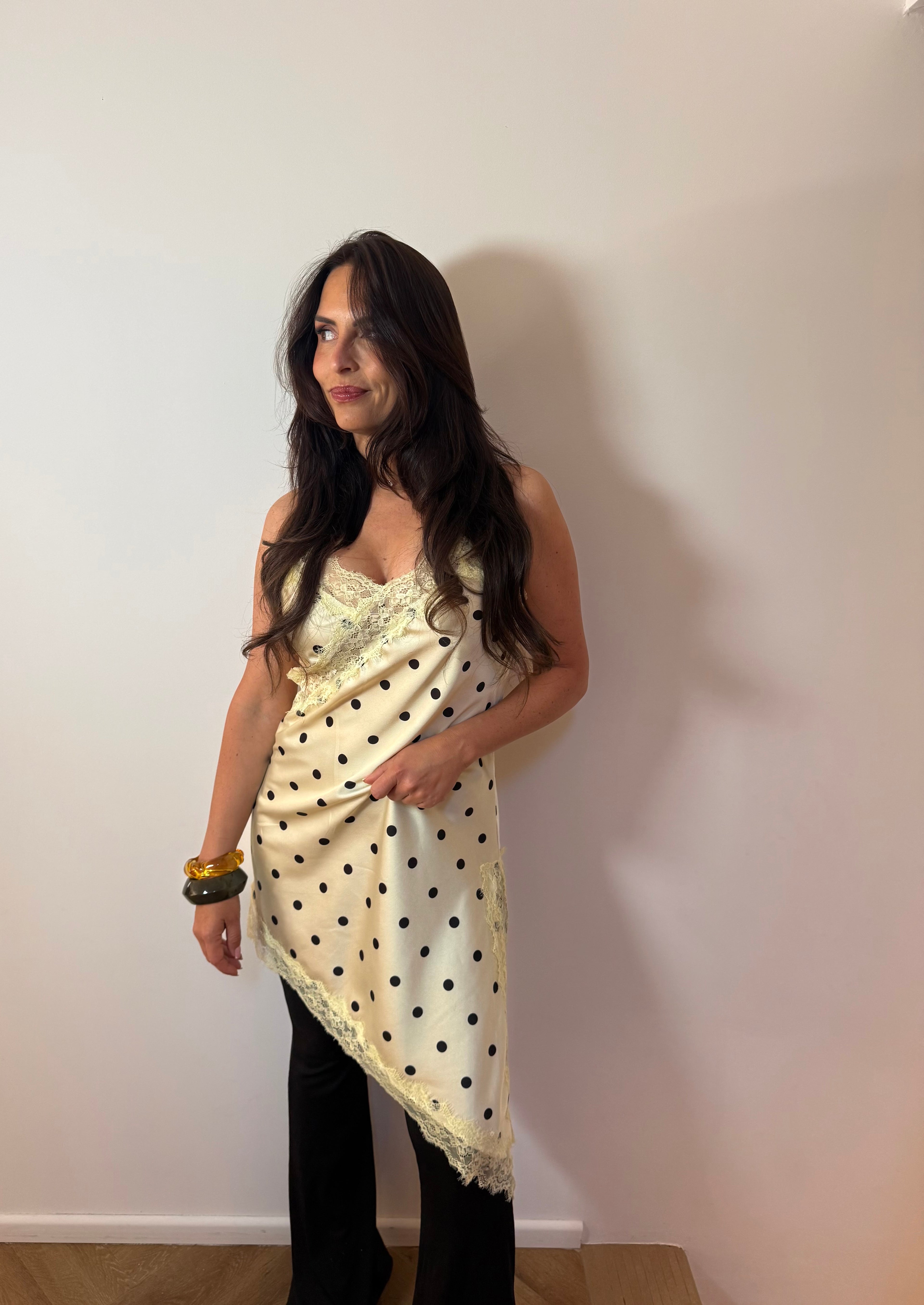 Top polka dots asymétrique jaune