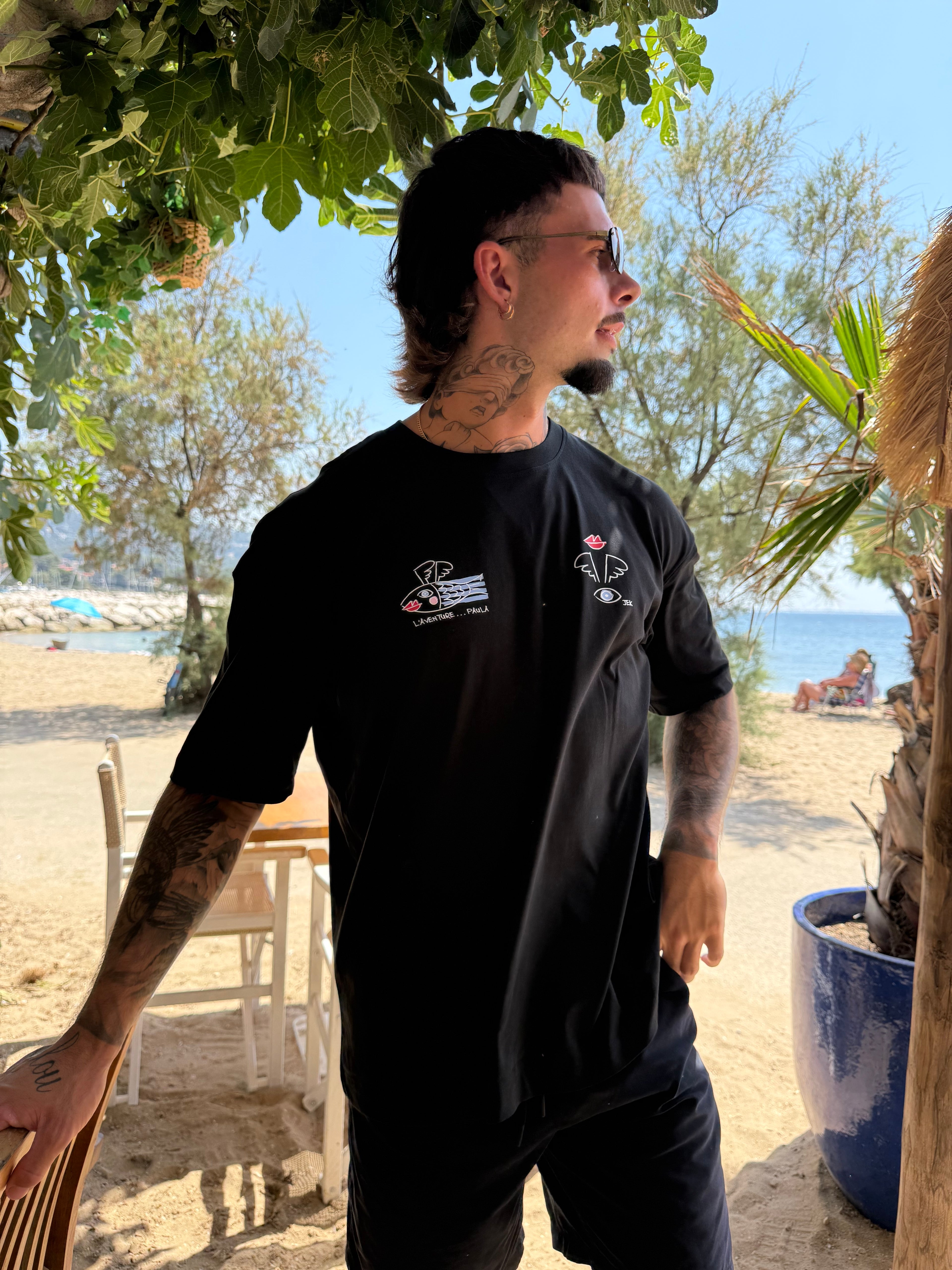 T-shirt black L’aventure