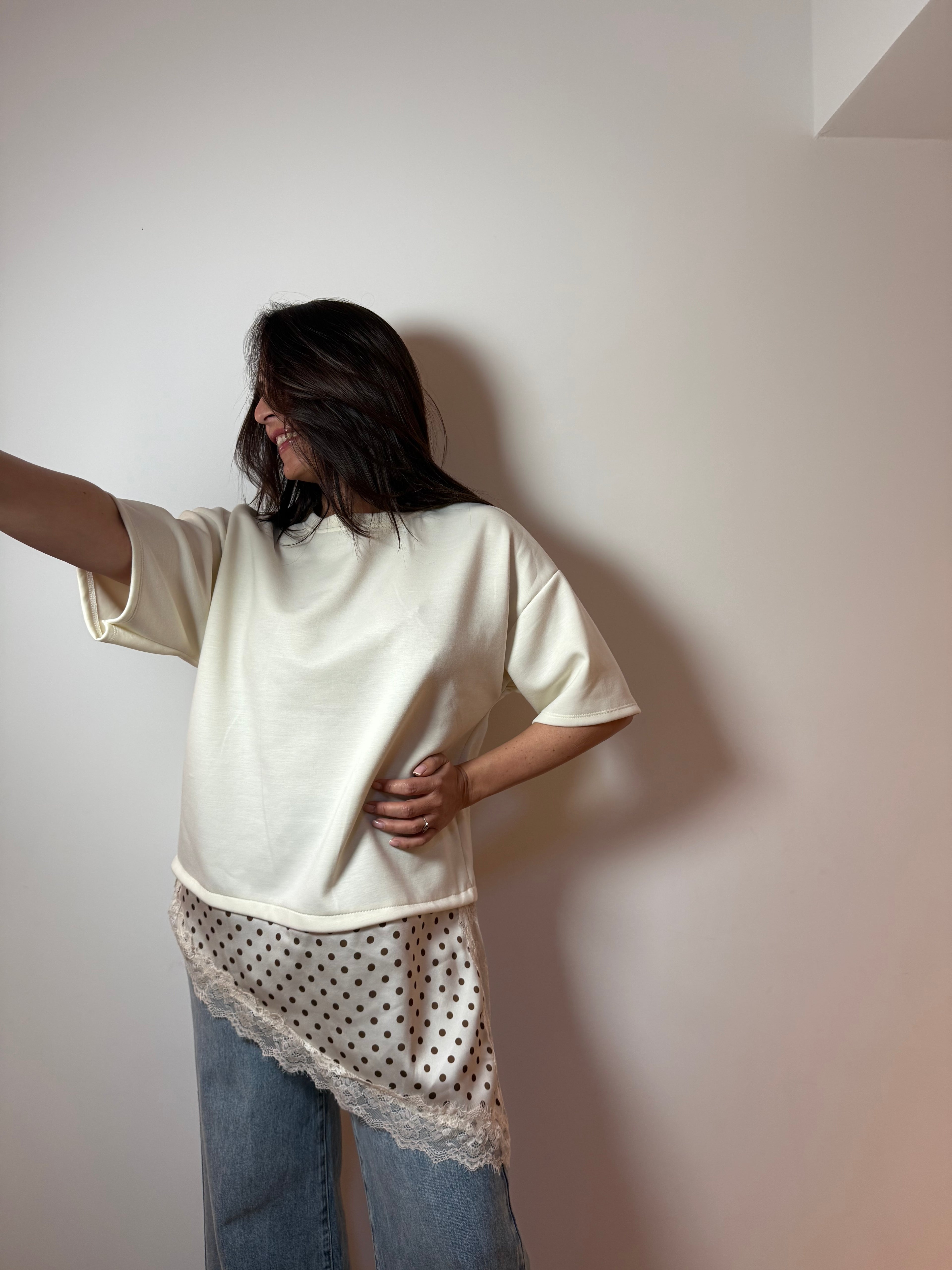 T-shirt ample asymétrique à pois