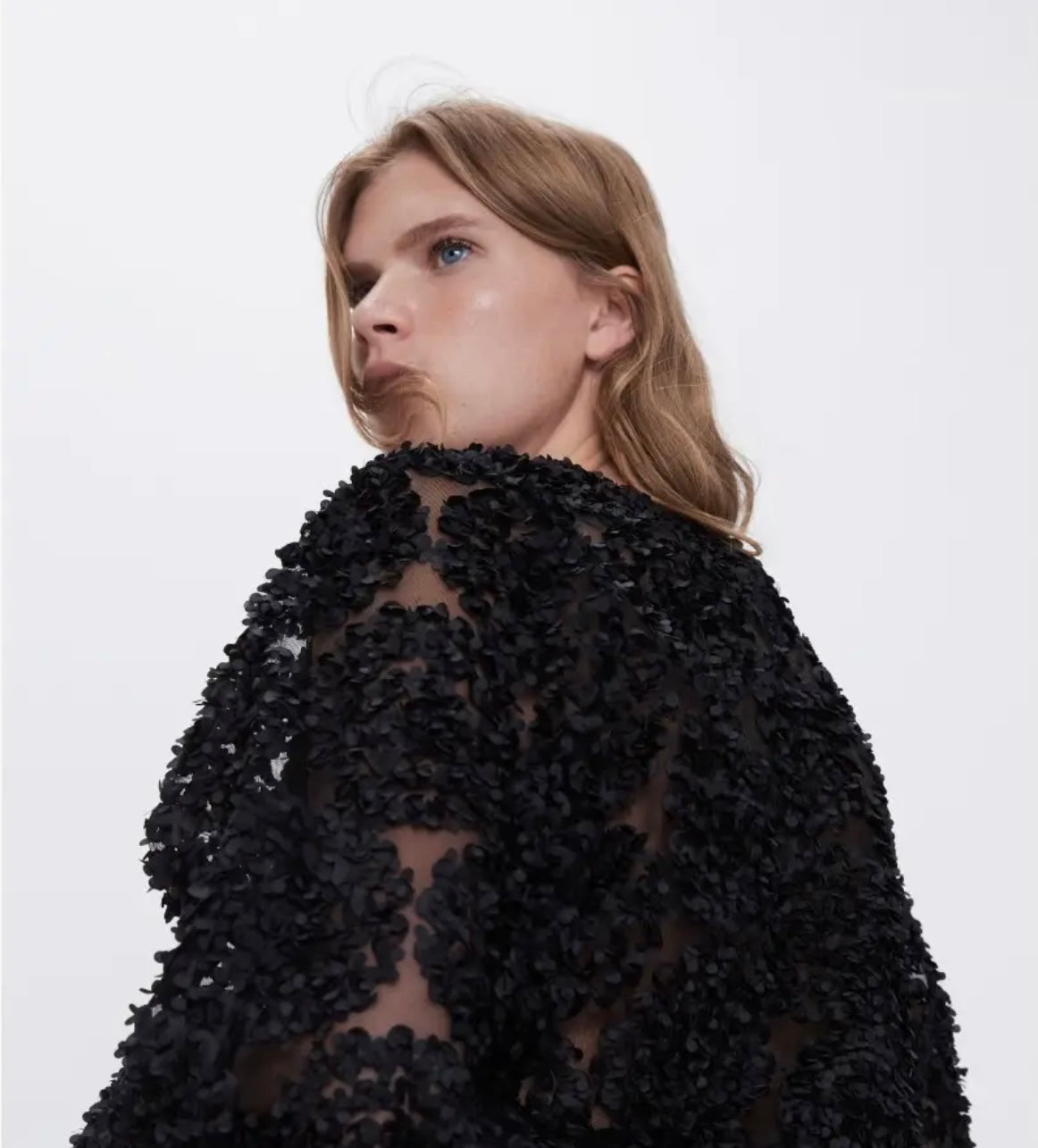 Blouse texturée à rosaces