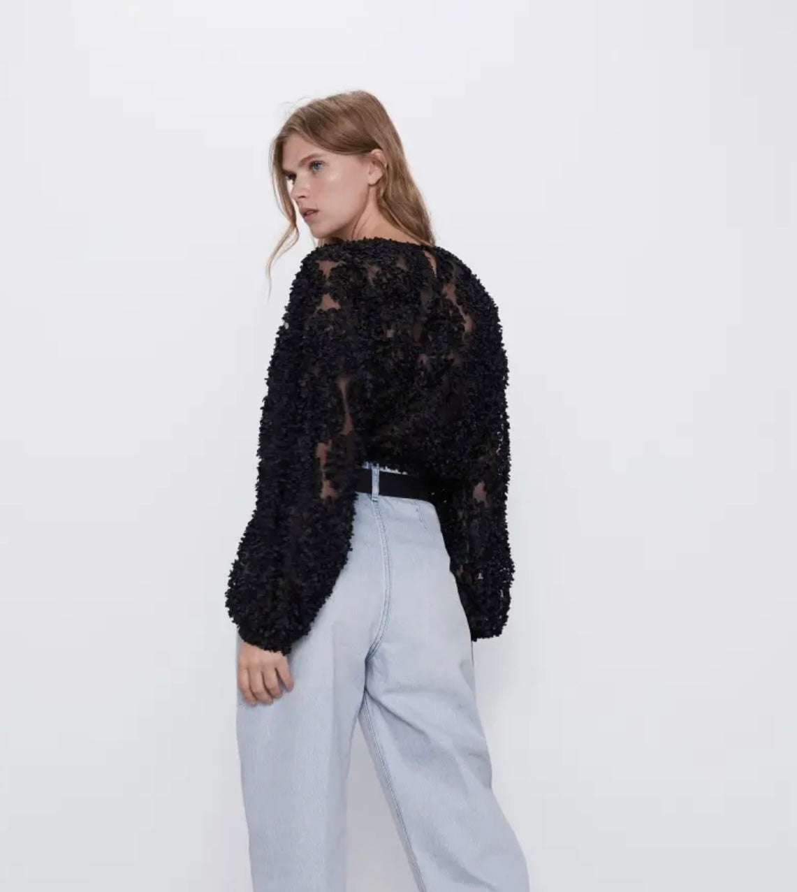 Blouse texturée à rosaces