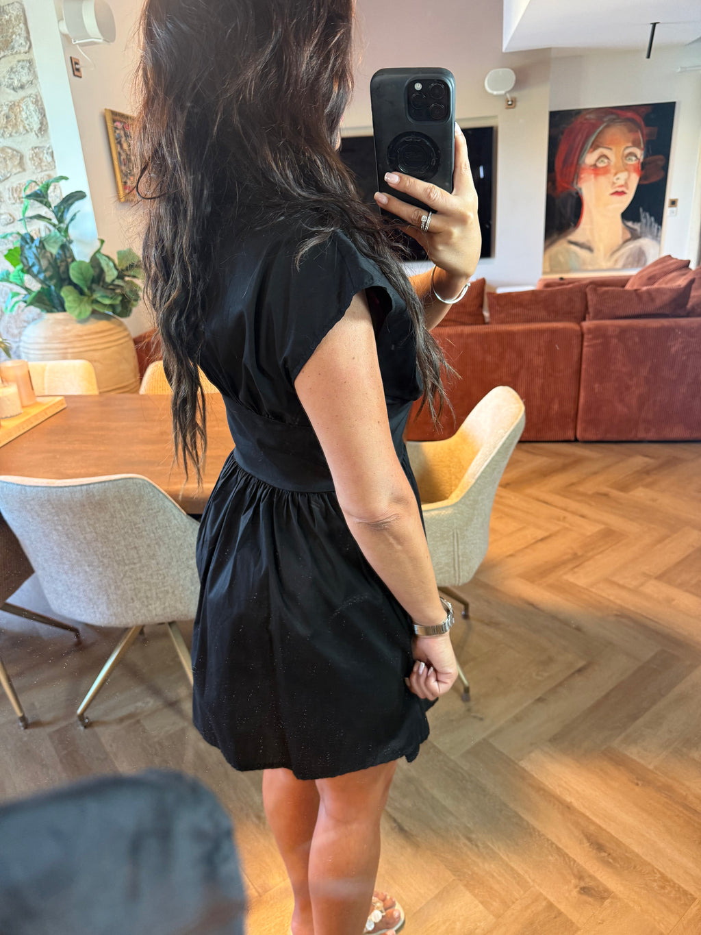 Robe noir patineuse