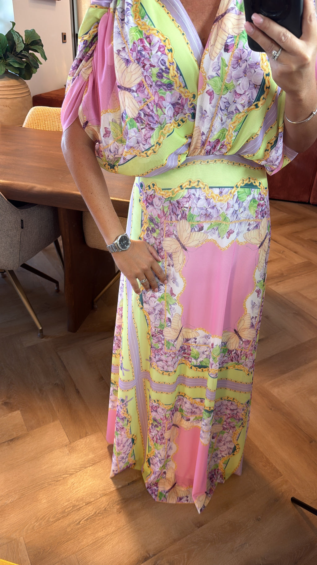 Robe JOY